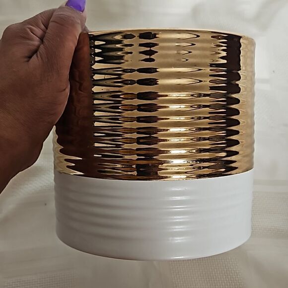 Ceramic Vase Rose Gold/ White 7×7 - Picture 5 of 16